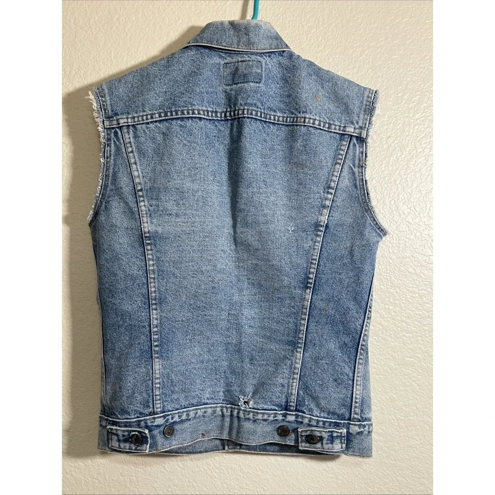VTG 70-80s Levi's Denim Vest Size 36 Small‎ Festival Country